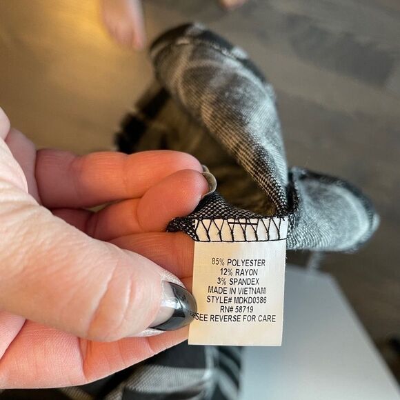 Plaid print ruffle sleeve dress - Picture 7 of 9